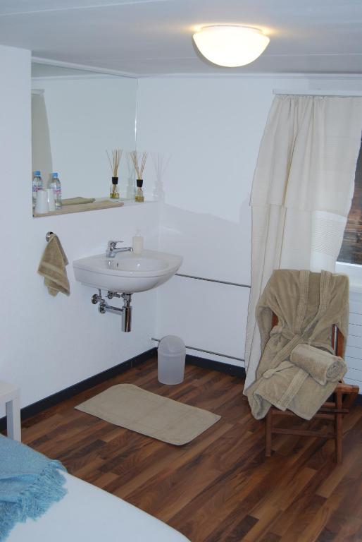 B&B Haus Zur Krone Oberriet Pokoj fotografie